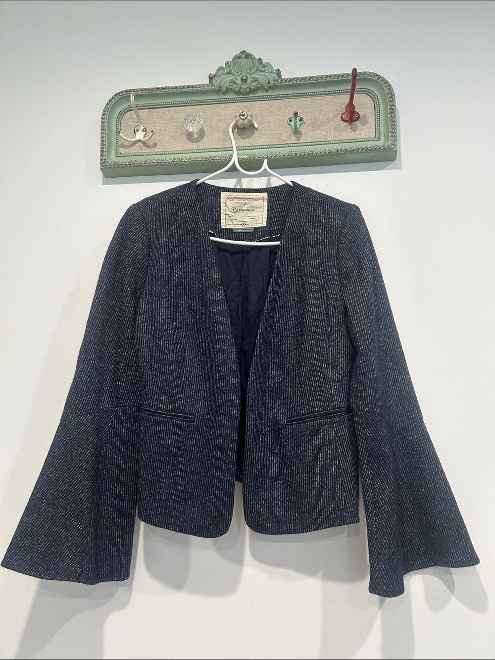 Cartonnier Anthropologie Navy Pinstripe Open-Front Bell Sleeve wool blazer 10